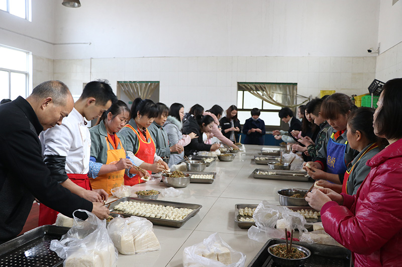 冬至餃子碗，陽晨人心暖